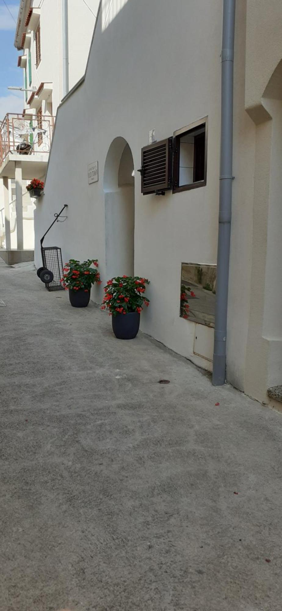 Old Town Baska Apartment Екстериор снимка