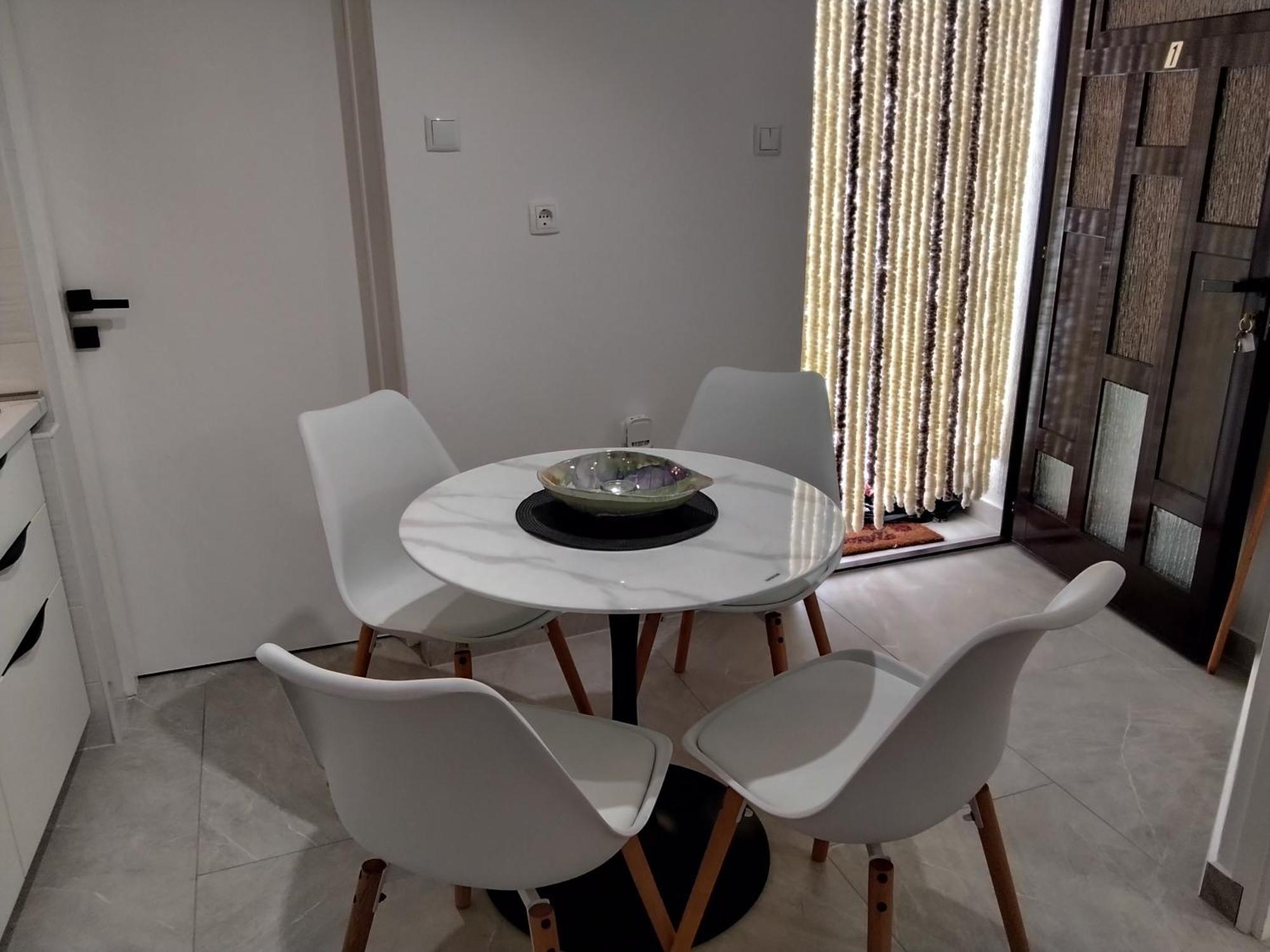 Old Town Baska Apartment Екстериор снимка