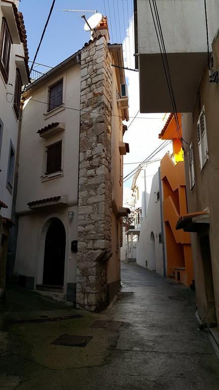 Old Town Baska Apartment Екстериор снимка